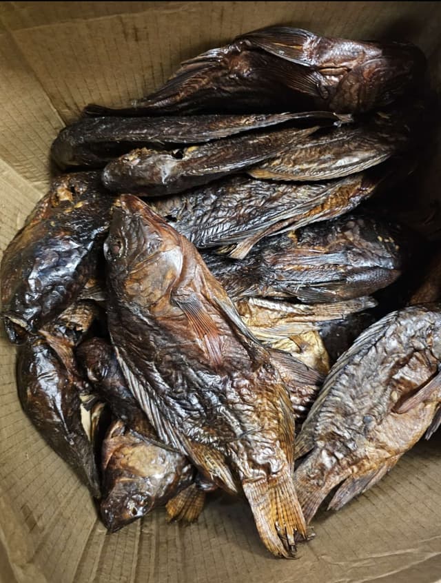 Smoke Tilapia Fish 100g image